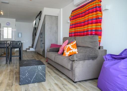 Newly Renovated 2 Bedroom Beachfront House Sitio de Calahonda Екстер'єр фото